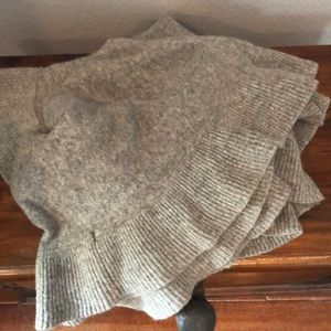 Gray shawl